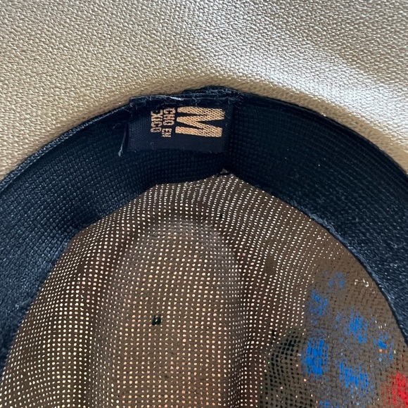 One of a kind hand painted straw hat with flowers 🌸 - Picture 4 of 4